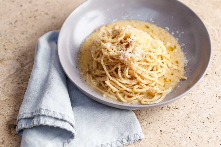BUCATINI CACIO E PEPE 10 most popular Italian pasta dishes in Italy