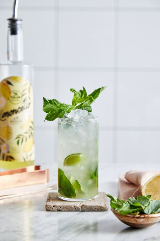 6 Delicious Cocktail Recipes to Spritz Up Your Summer